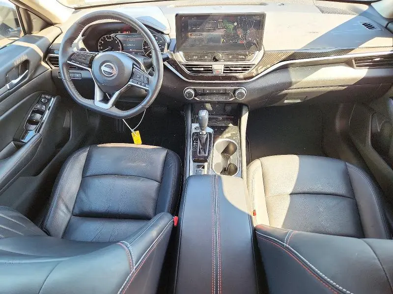 2024 NISSAN ALTIMA SR  