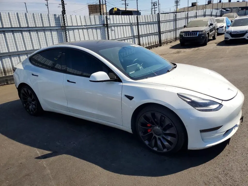 2022 TESLA MODEL 3   