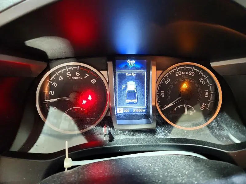 2023 TOYOTA TACOMA SR5 V6  