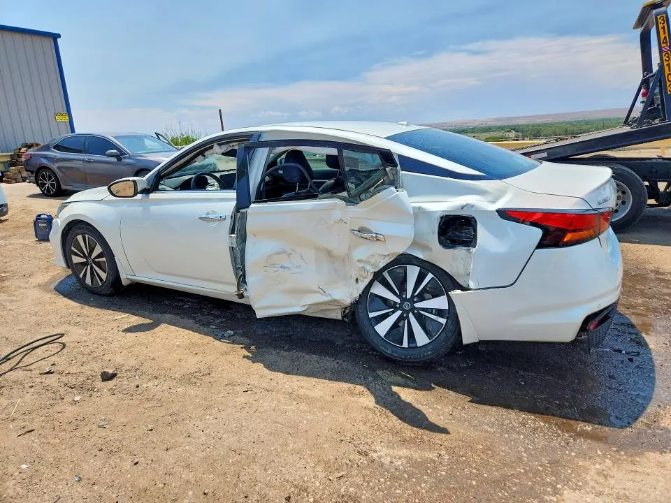 2019 NISSAN ALTIMA SL  