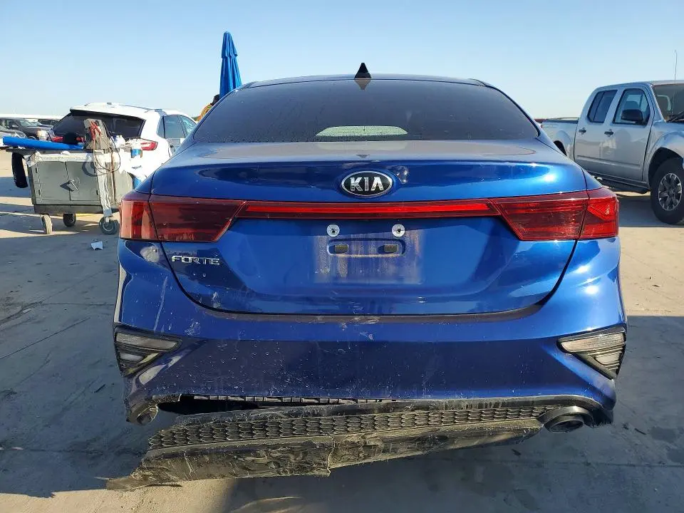 2019 KIA FORTE LXS  