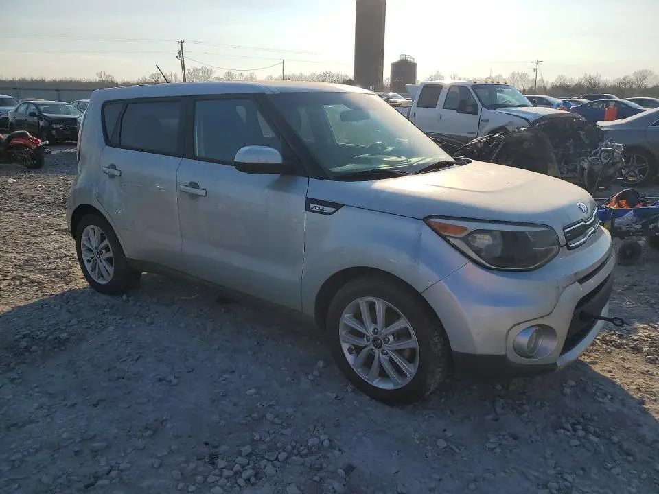 2017 KIA SOUL +  