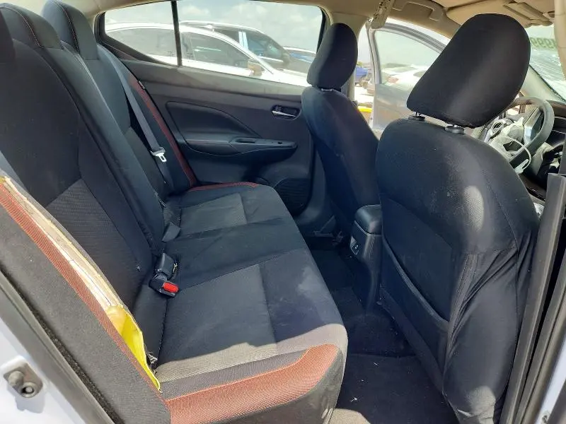 2023 NISSAN VERSA SR  