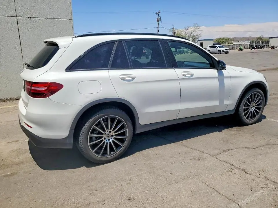 2019 MERCEDES-BENZ GLC 300  