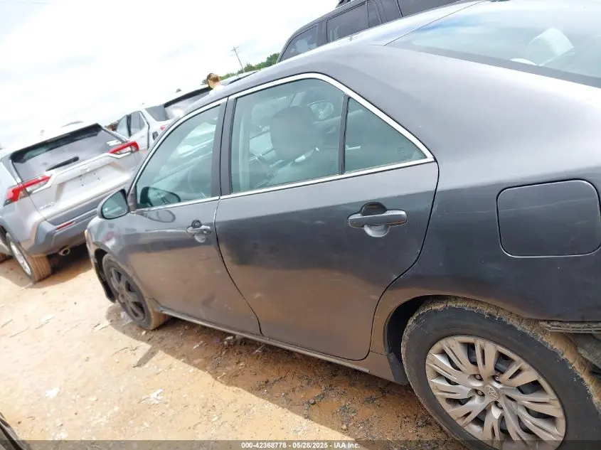 2014 TOYOTA CAMRY LE