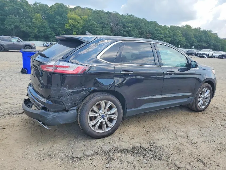 2022 FORD EDGE TITANIUM  