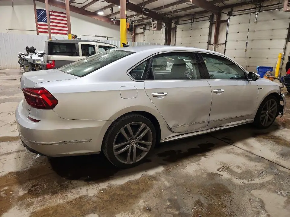 2017 VOLKSWAGEN PASSAT R-LINE  