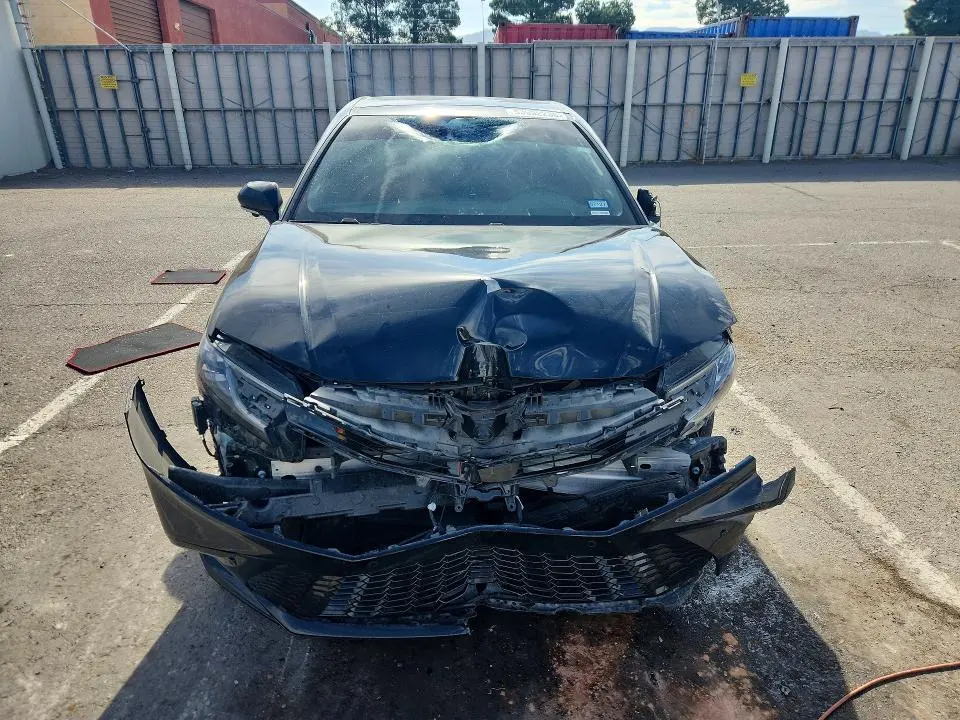 2025 TOYOTA CAMRY   
