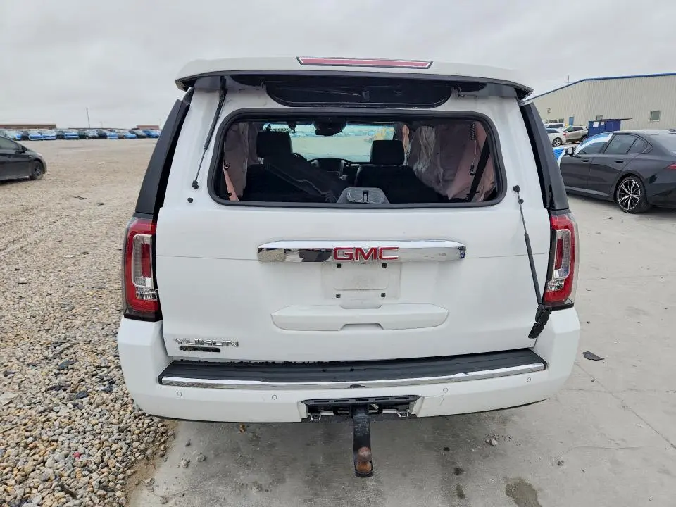 2016 GMC YUKON DENALI  