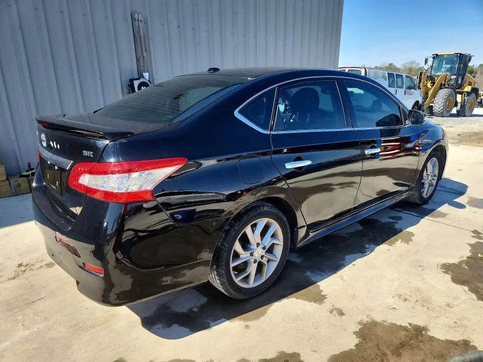 2015 NISSAN SENTRA SR  
