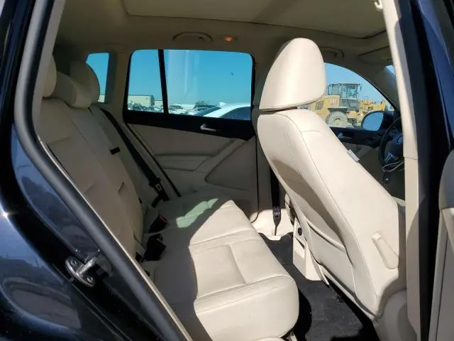 2017 VOLKSWAGEN TIGUAN WOLFSBURG  