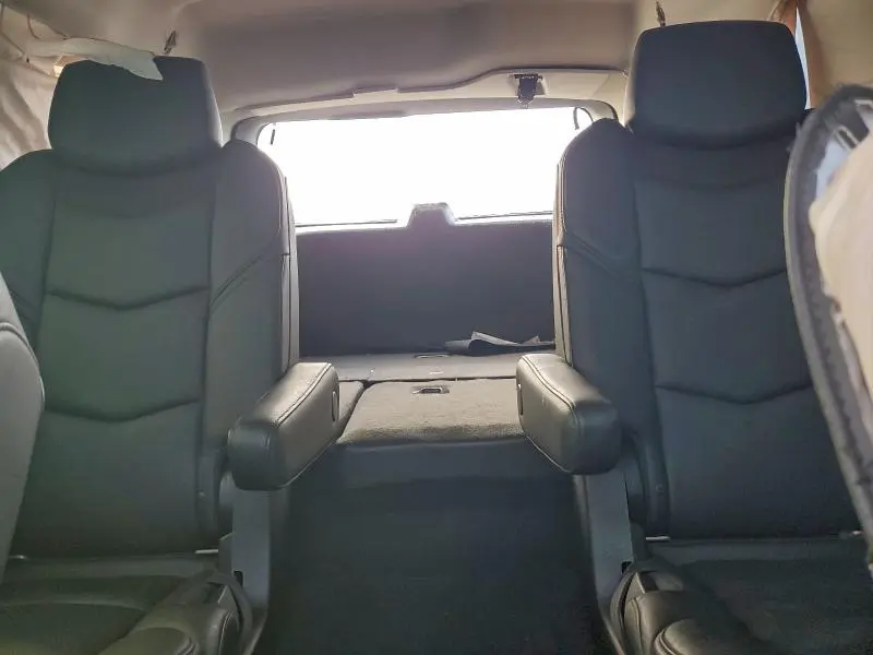 2018 CADILLAC ESCALADE LUXURY  