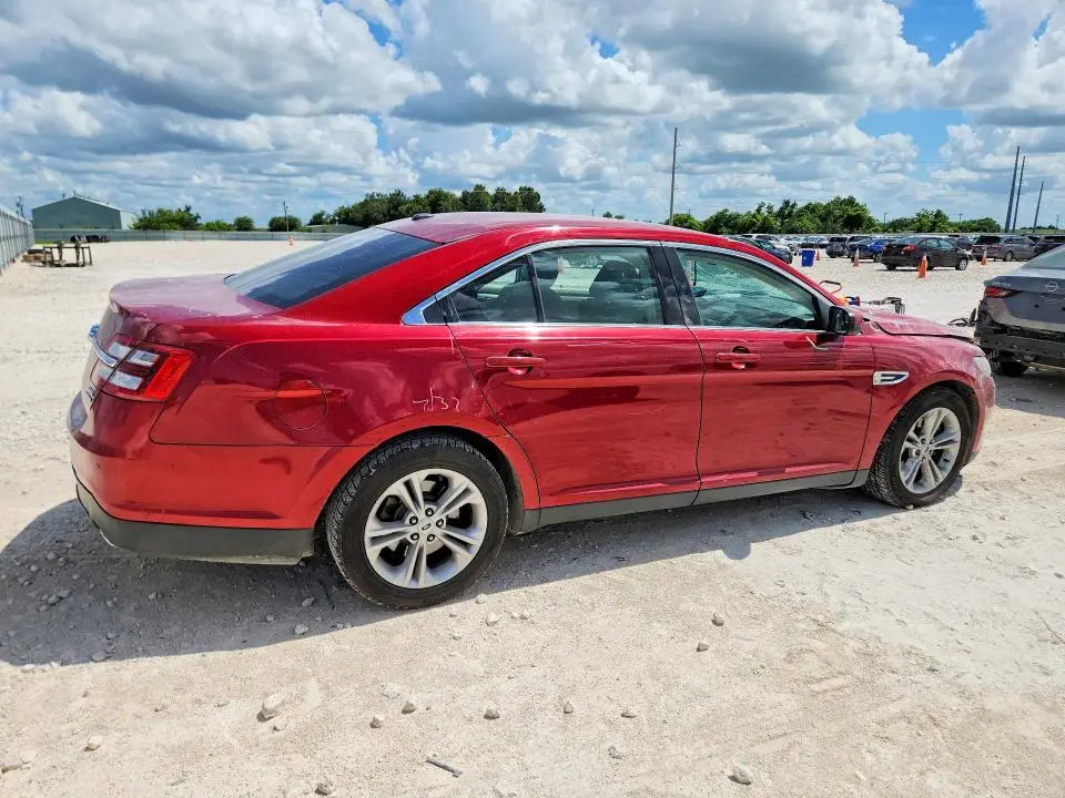 2016 FORD TAURUS SEL  