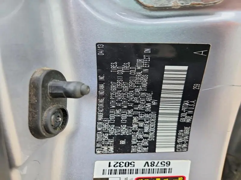 2013 TOYOTA SIENNA XLE 8-PASSENGER  