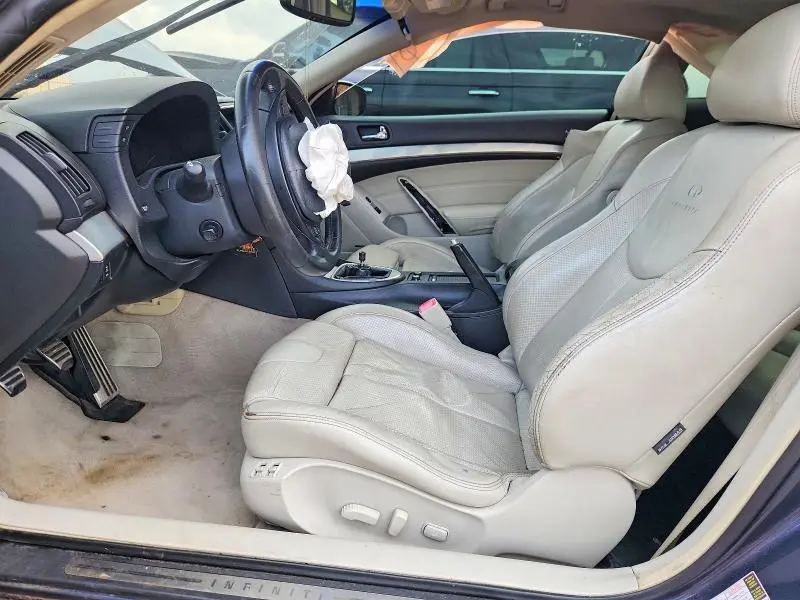 2013 INFINITI G37 JOURNEY  