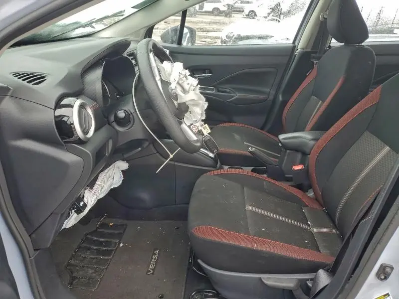 2025 NISSAN VERSA SR  