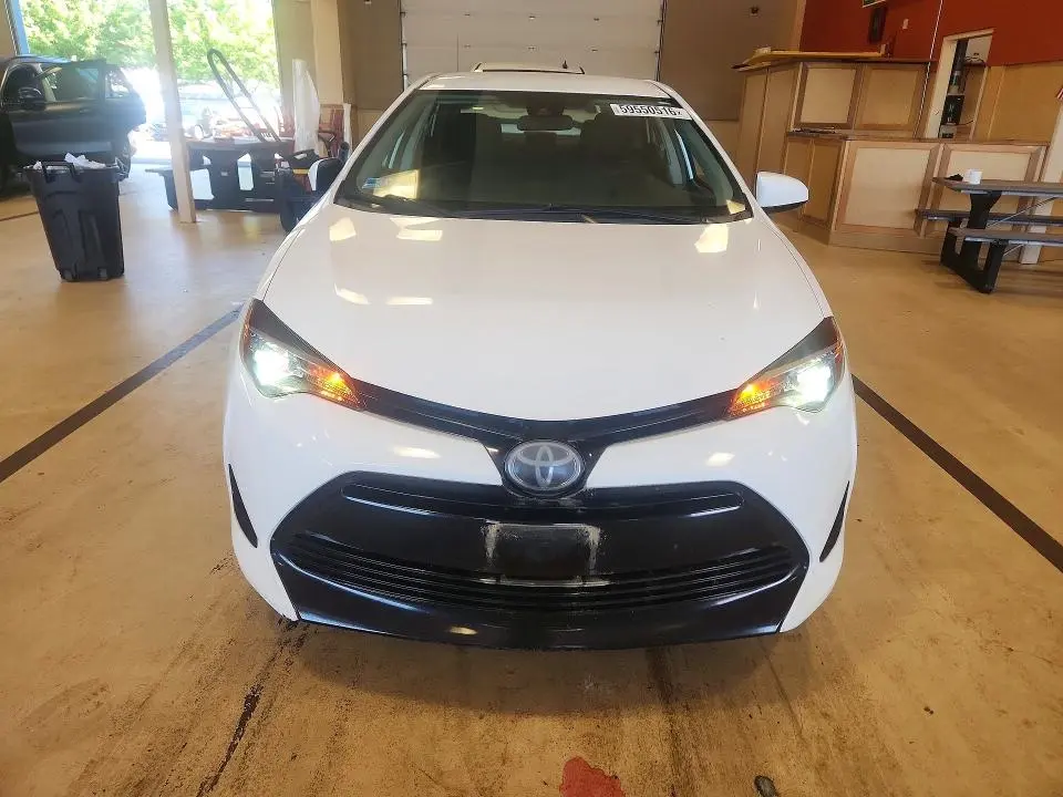 2018 TOYOTA COROLLA LE  