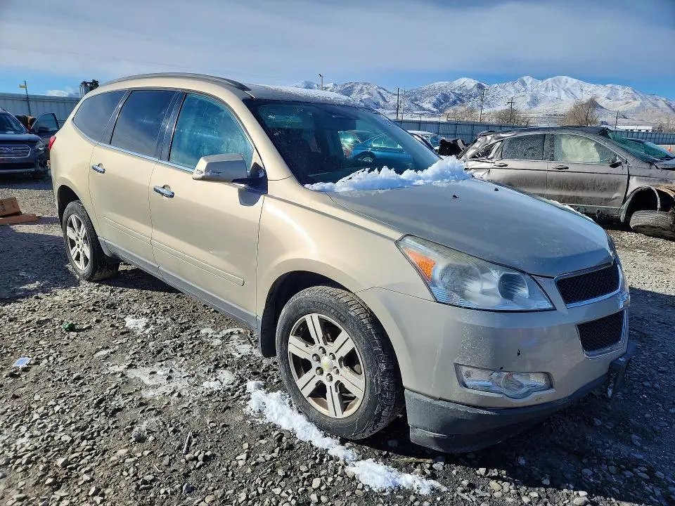 2012 CHEVROLET TRAVERSE LT  