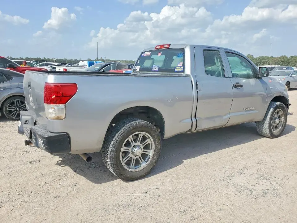 2011 TOYOTA TUNDRA DOUBLE CAB SR5  