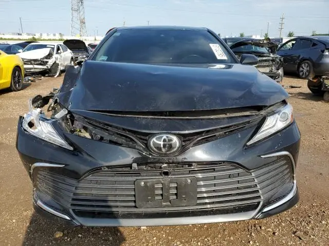 2023 TOYOTA CAMRY XLE  