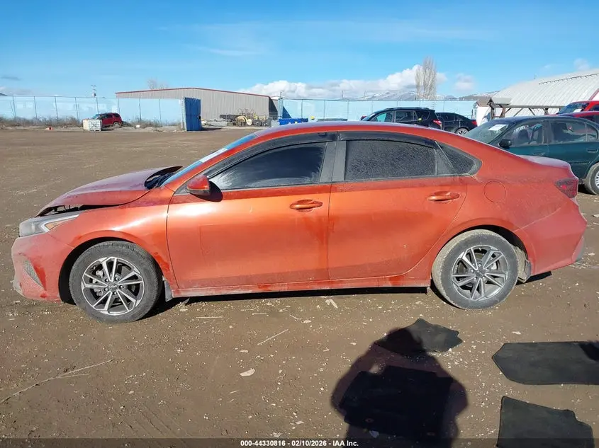 2023 KIA FORTE LXS