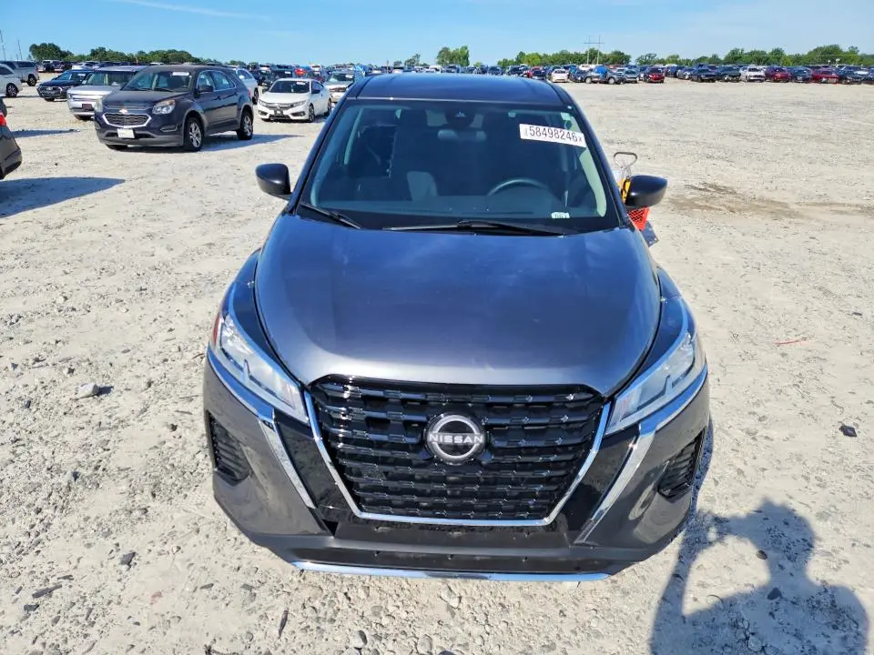 2024 NISSAN KICKS S  