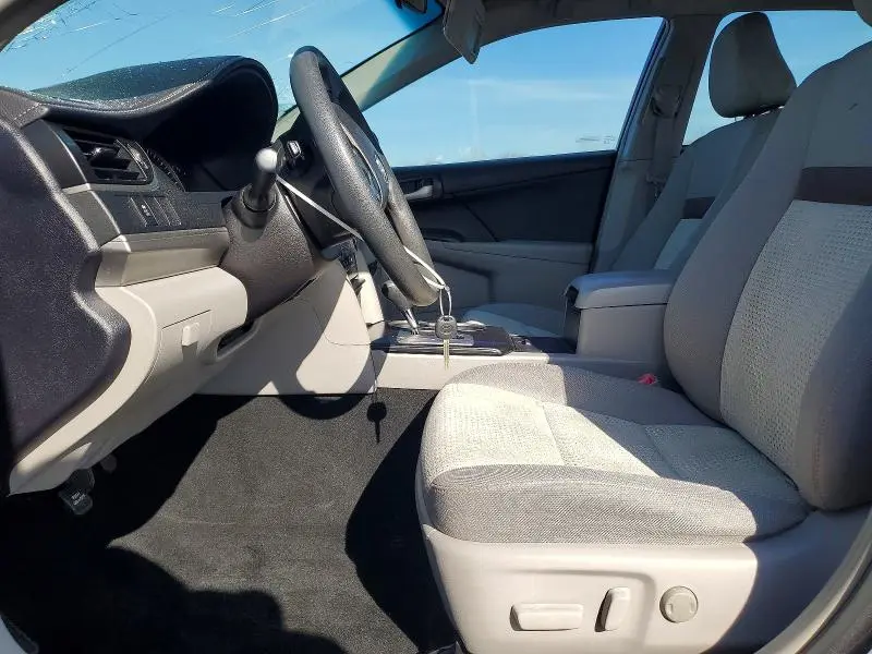 2014 TOYOTA CAMRY LE  