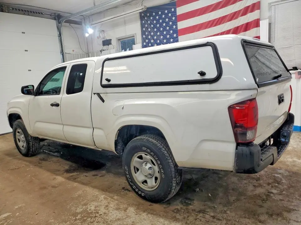 2021 TOYOTA TACOMA SR  