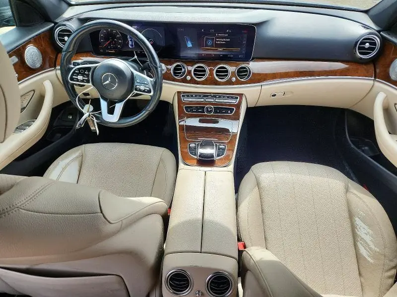 2019 MERCEDES-BENZ E 300  