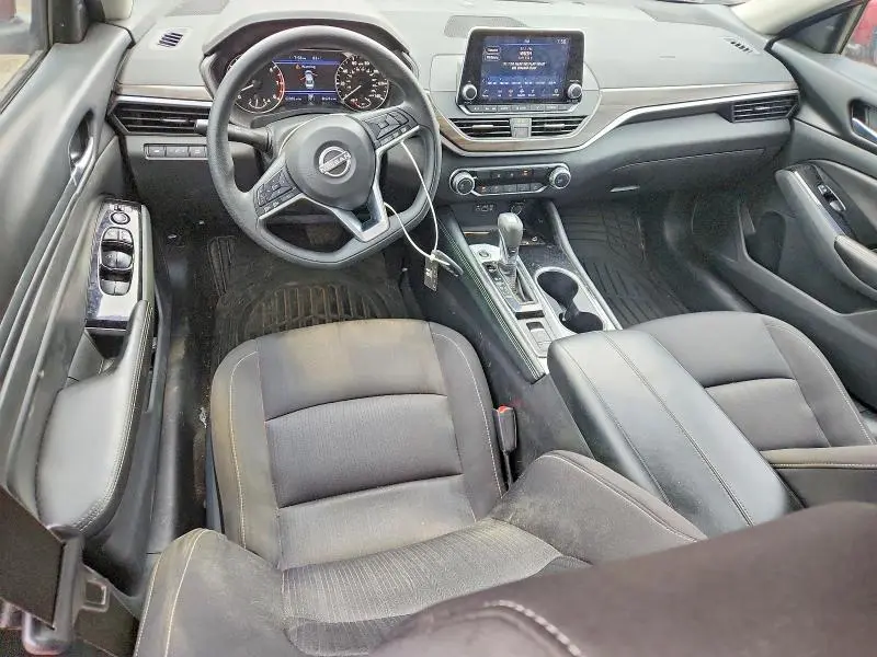 2023 NISSAN ALTIMA SV  