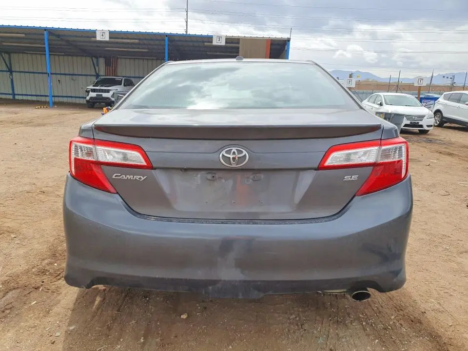 2012 TOYOTA CAMRY SE  