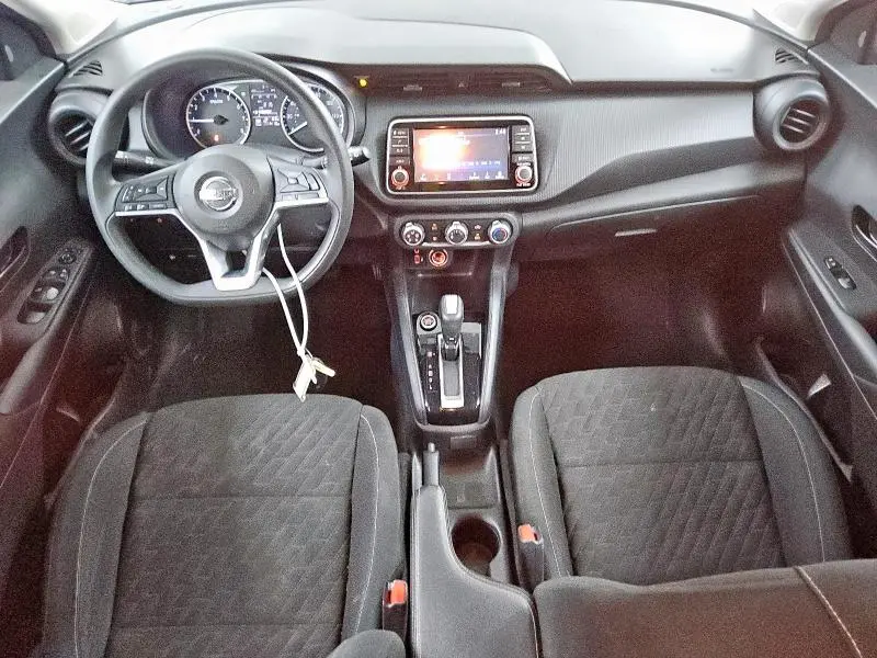 2021 NISSAN KICKS S  