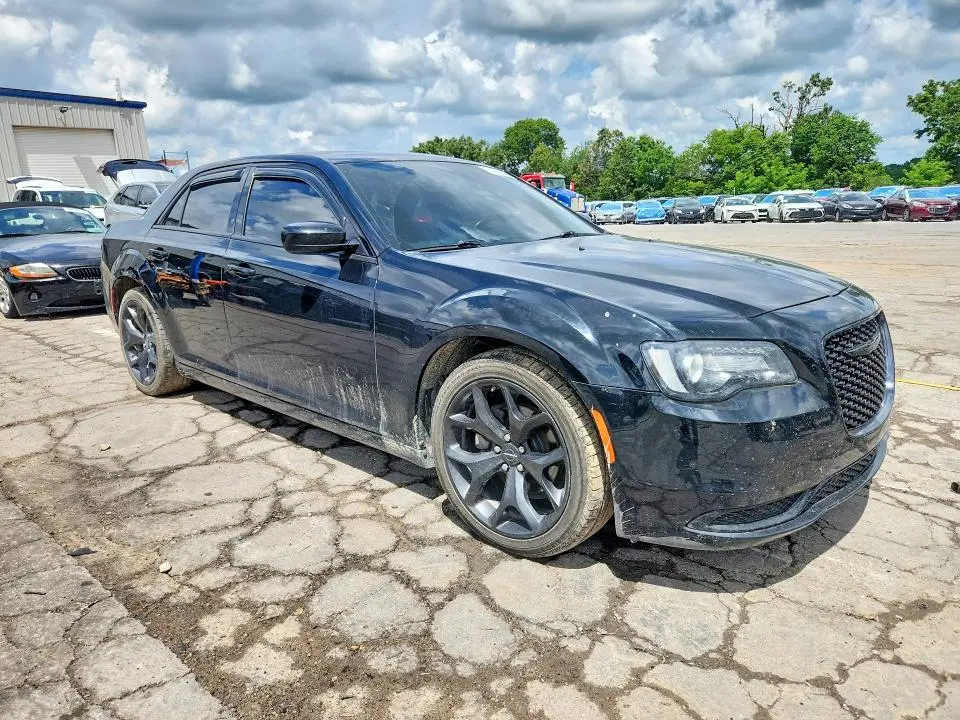 2022 CHRYSLER 300 TOURING  