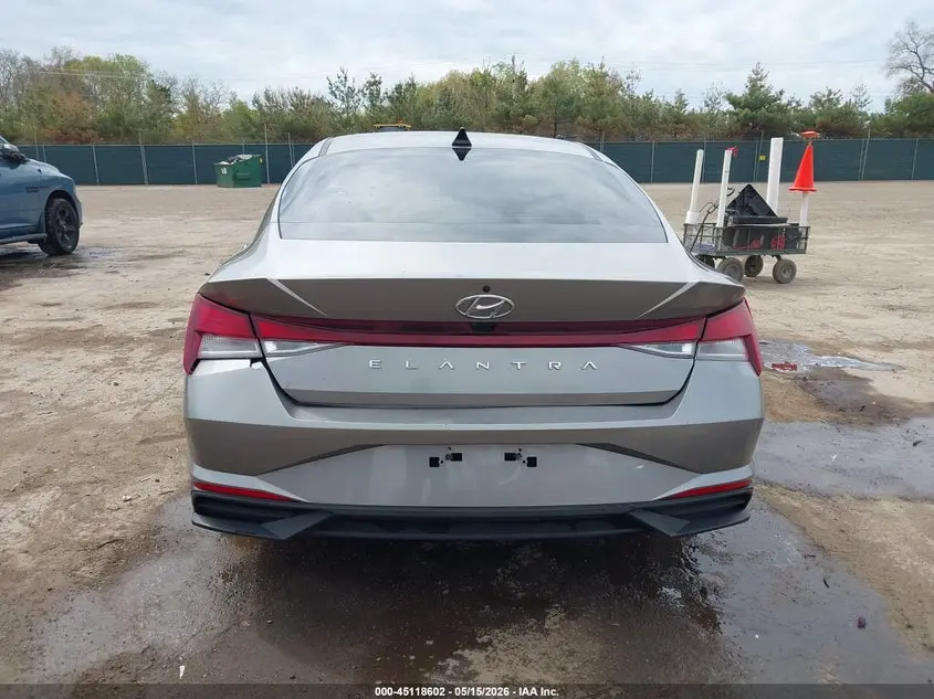 2021 HYUNDAI ELANTRA SEL