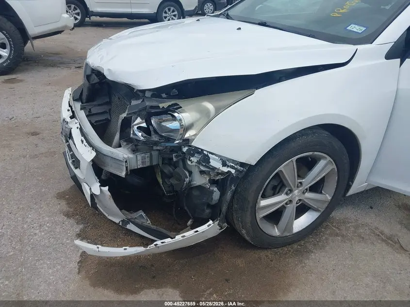 2013 CHEVROLET CRUZE 2LT AUTO