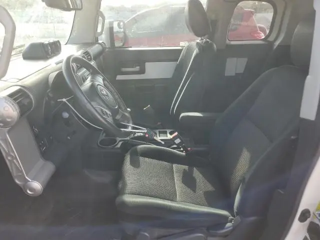 2010 TOYOTA FJ CRUISER   