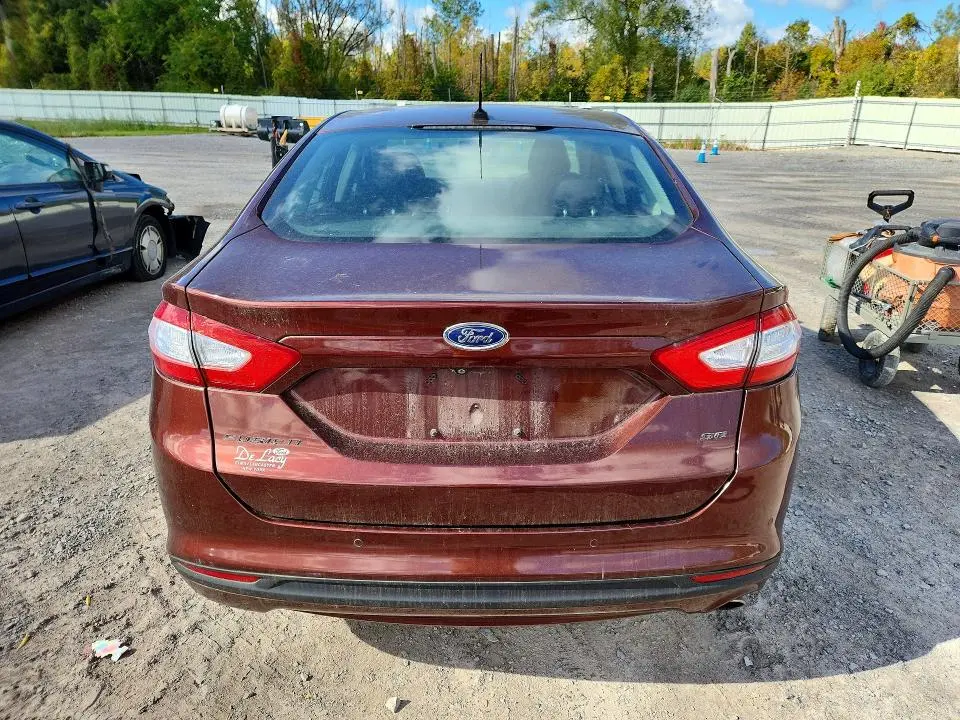 2015 FORD FUSION SE  