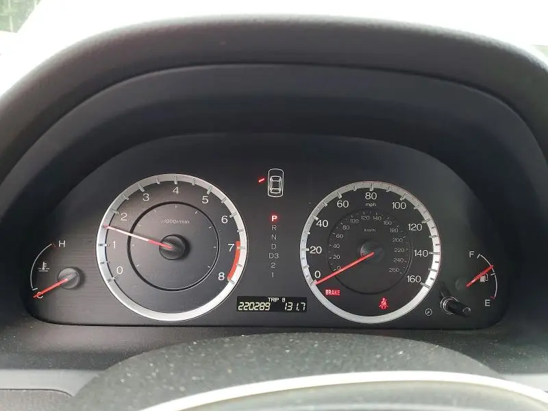 2010 HONDA ACCORD LXP  
