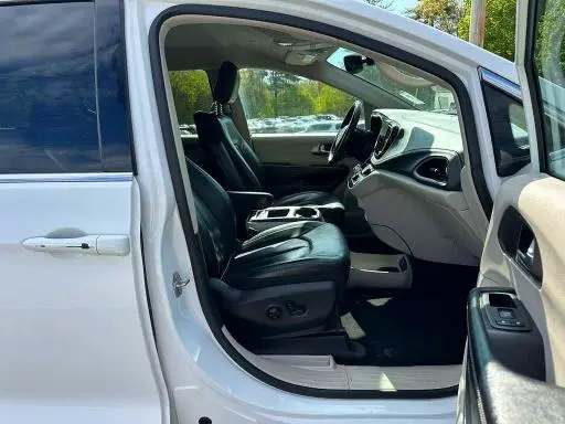 2022 CHRYSLER PACIFICA HYBRID TOURING L  