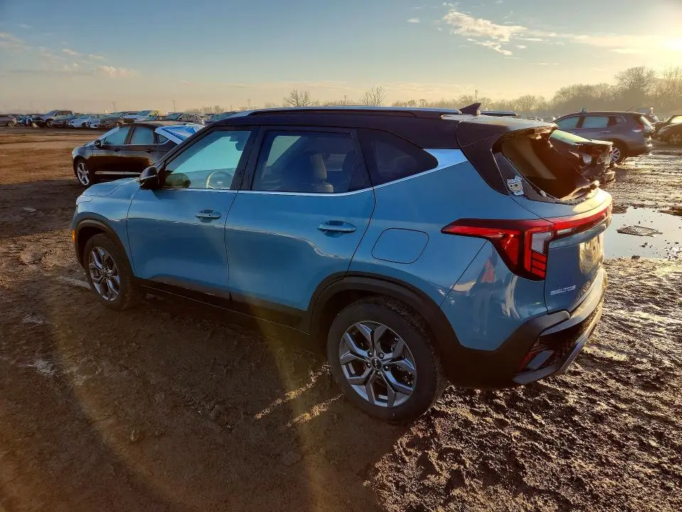 2024 KIA SELTOS S  