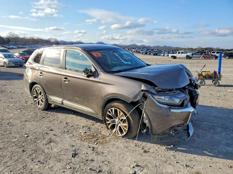 2018 MITSUBISHI OUTLANDER ES  