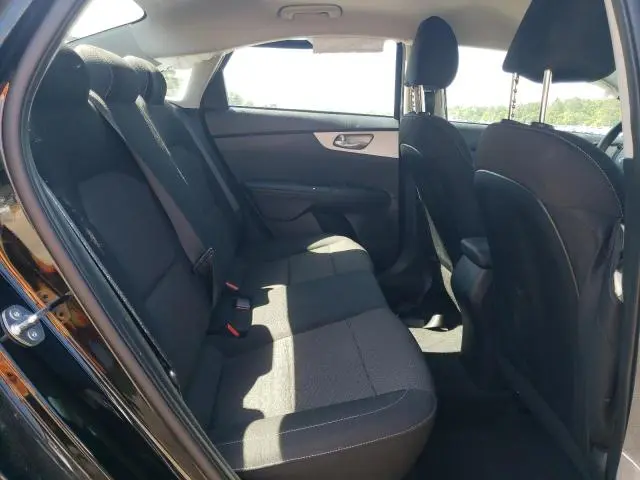 2024 KIA FORTE LX  