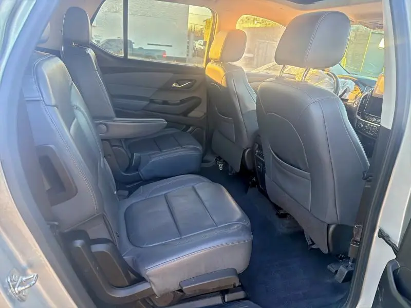 2019 CHEVROLET TRAVERSE LT  