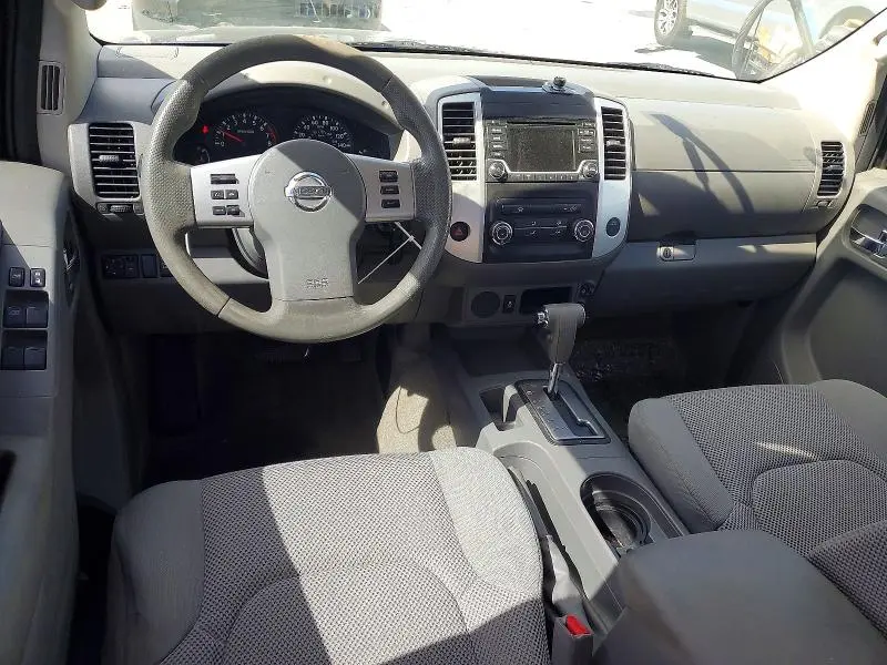 2017 NISSAN FRONTIER SV  