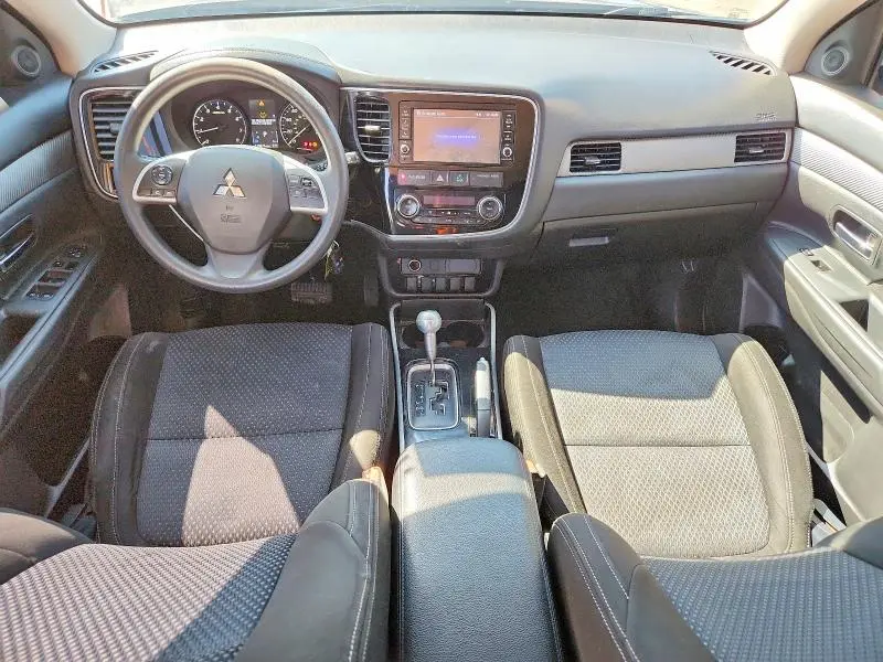 2018 MITSUBISHI OUTLANDER ES  