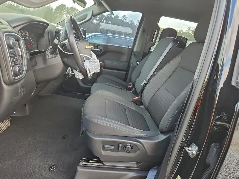 2021 CHEVROLET SILVERADO K1500 LT  