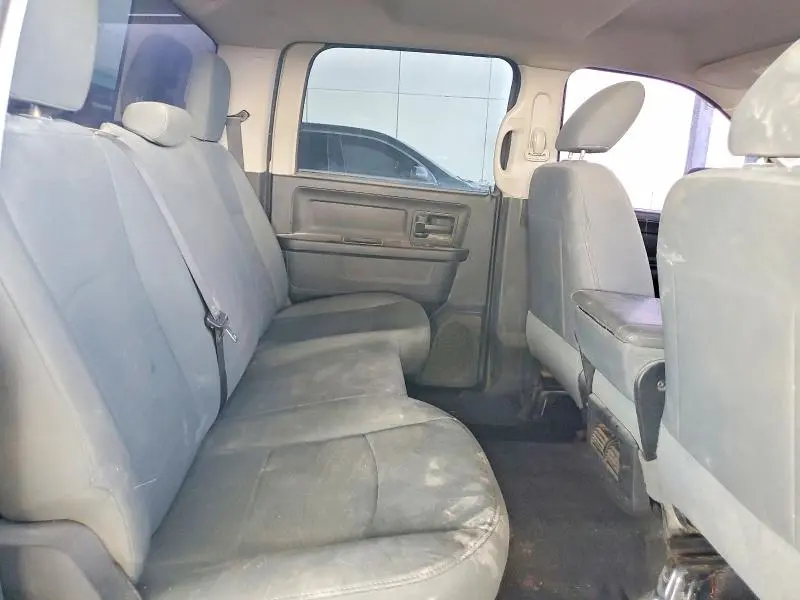 2015 RAM 1500 ST  