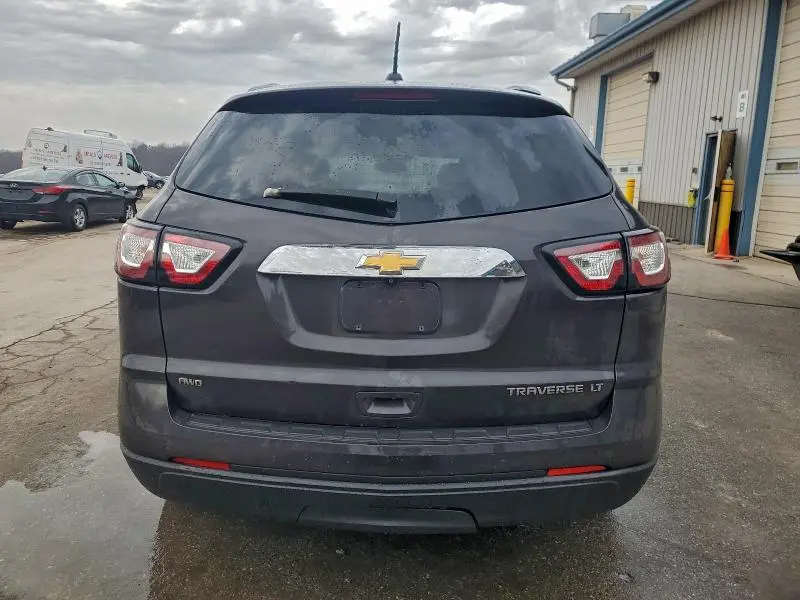 2016 CHEVROLET TRAVERSE LT  