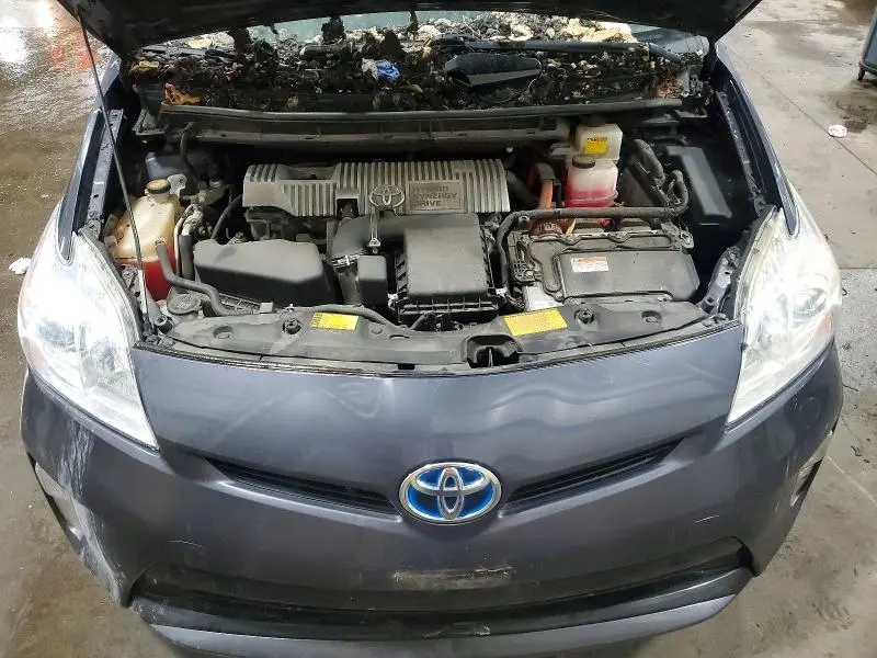 2014 TOYOTA PRIUS TWO  