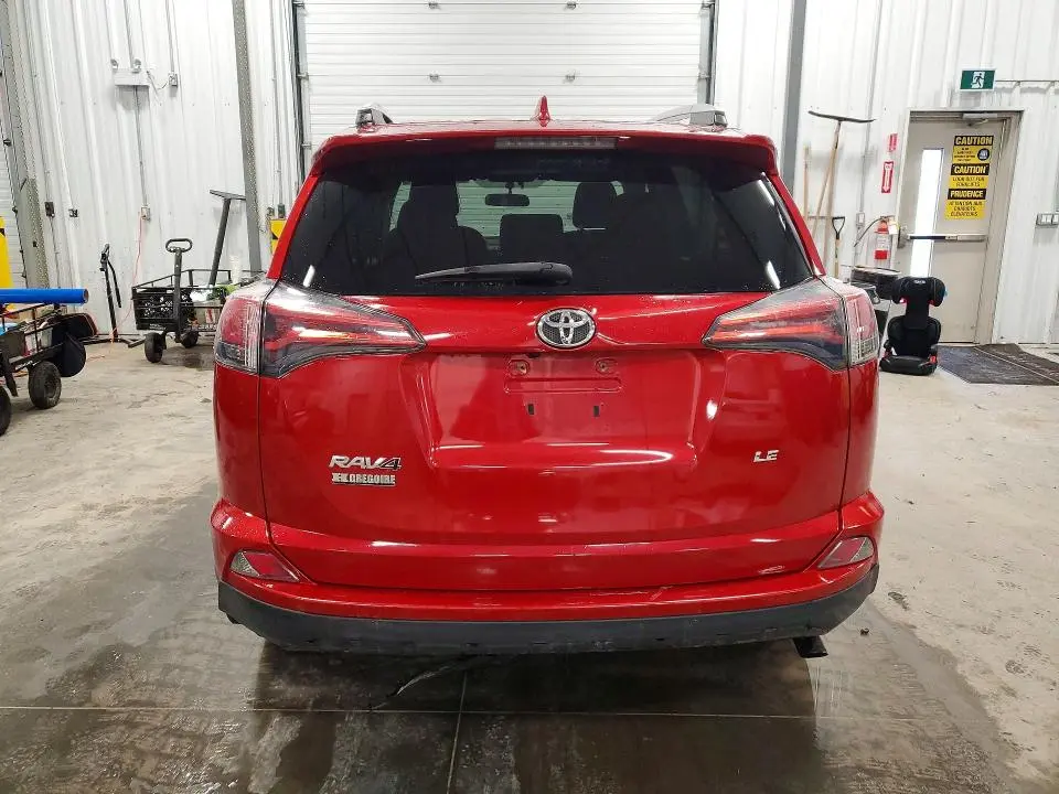 2016 TOYOTA RAV4 LE  